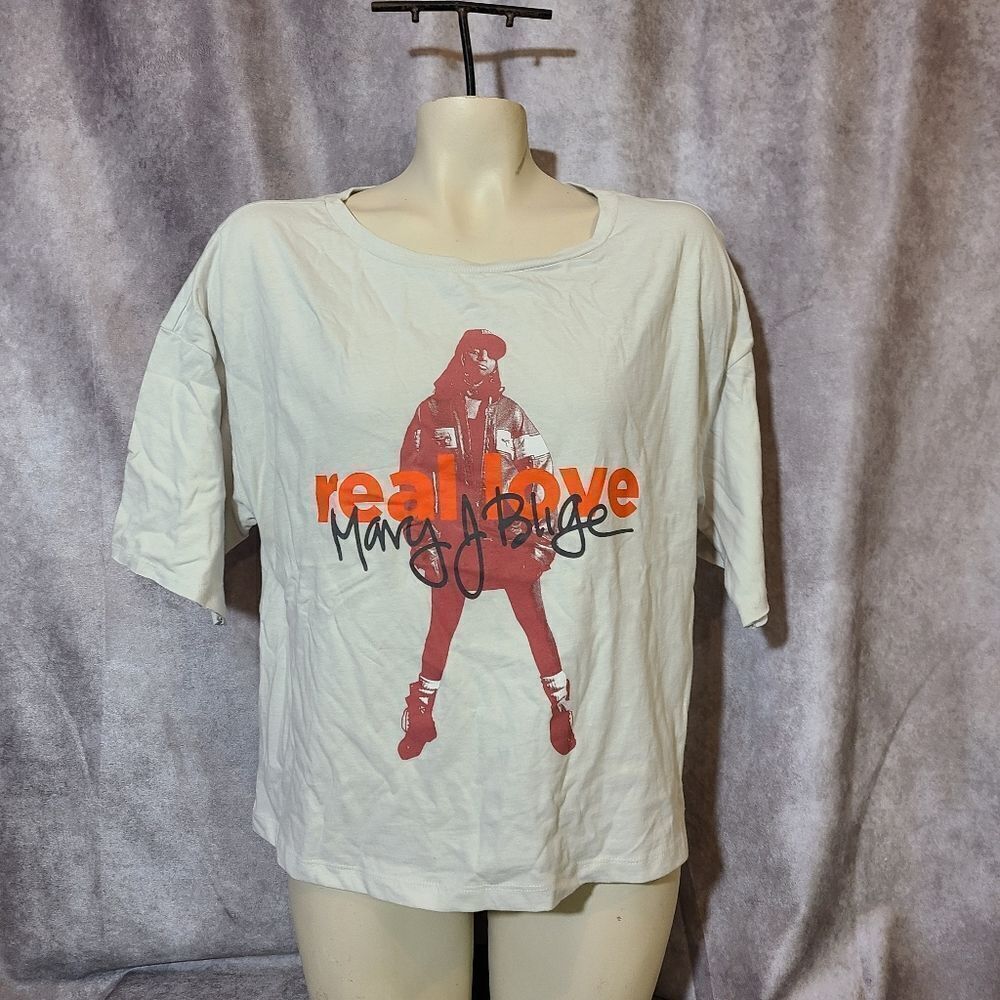 5/$25 Summer Sale!!! BP. Mary J Blige Real‎ Lovee Tee Size Medium - Picture 2 of 5